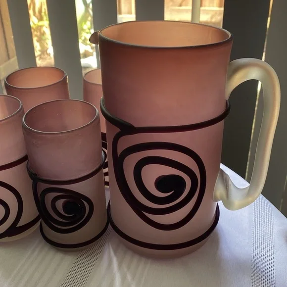 A  five piece set of purple art glass pitcher and glasses - Picture 2 of 16